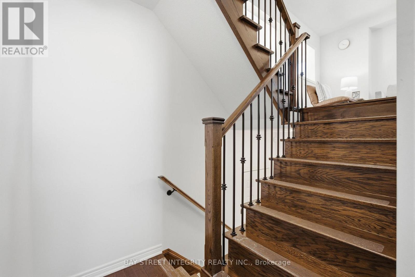 980 MILLARD STREET - 7