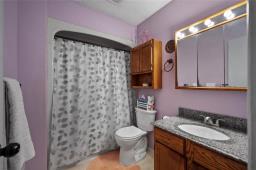 266 St Martin Boulevard, Winnipeg, MB R2C3X8 Photo 8
