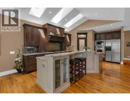 4pc Bathroom - 9 Tanner Close Se, Airdrie, AB T4A2E8 Photo 9
