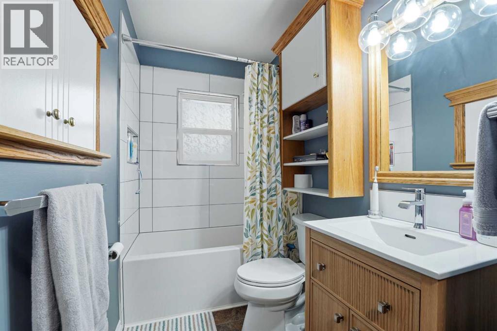 Listing photo – 4624 49 Street, Red Deer