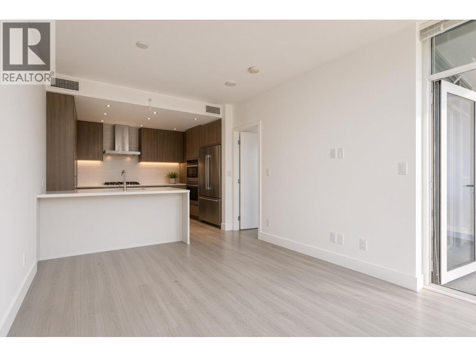 1403 7388 KINGSWAY, Burnaby — photo 3