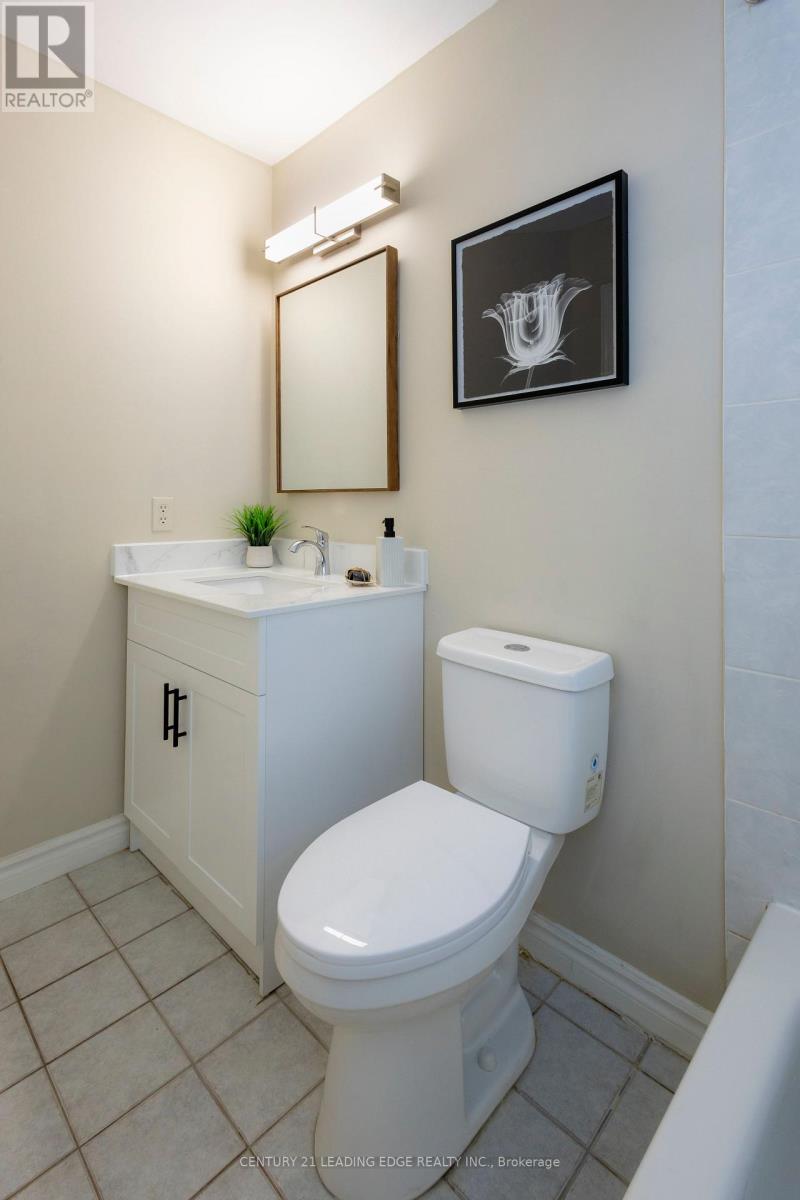 #30A 81 NORTHERN HEIGHTS DRIVE - 16