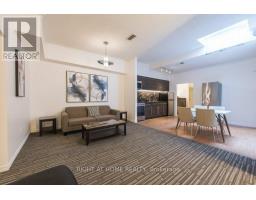 812 Bloor Street W, Toronto, ON M6G1L9 Photo 16