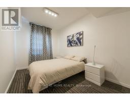 812 Bloor Street W, Toronto, ON M6G1L9 Photo 17