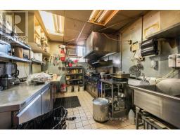 812 Bloor Street W, Toronto, ON M6G1L9 Photo 6
