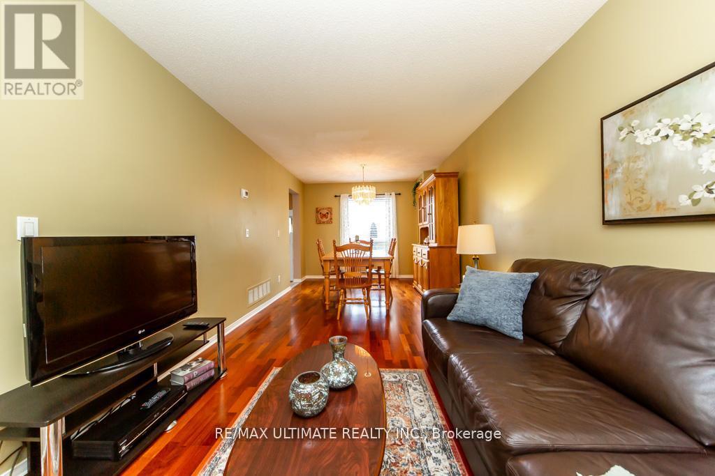 5 TWISS DRIVE - 9