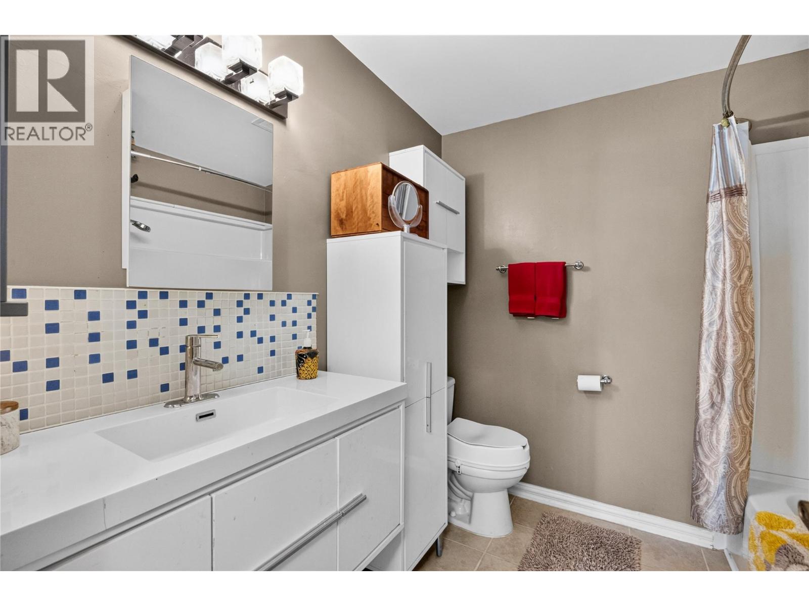 #59 310 Yorkton Avenue - 16