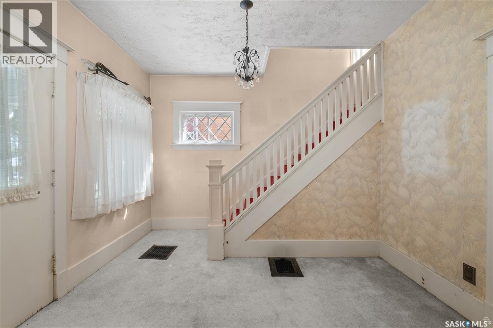 221 21st STREET W, Prince Albert — photo 3