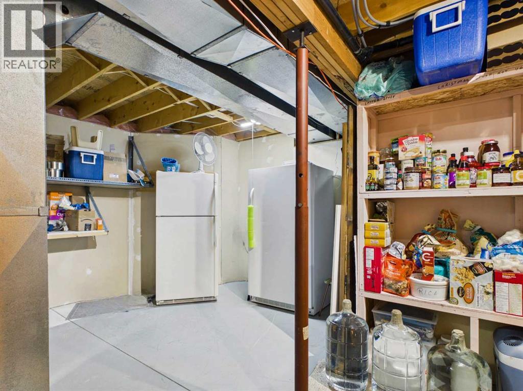 Listing photo – 13 Dunn Close, Red Deer