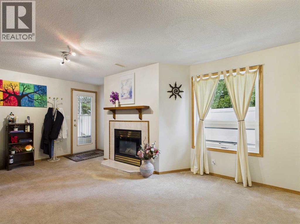 Listing photo – 13 Dunn Close, Red Deer