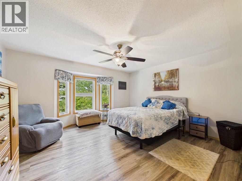 Listing photo – 13 Dunn Close, Red Deer