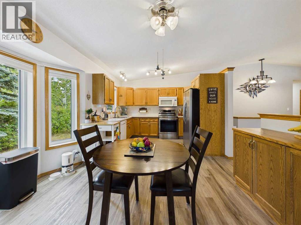 Listing photo – 13 Dunn Close, Red Deer