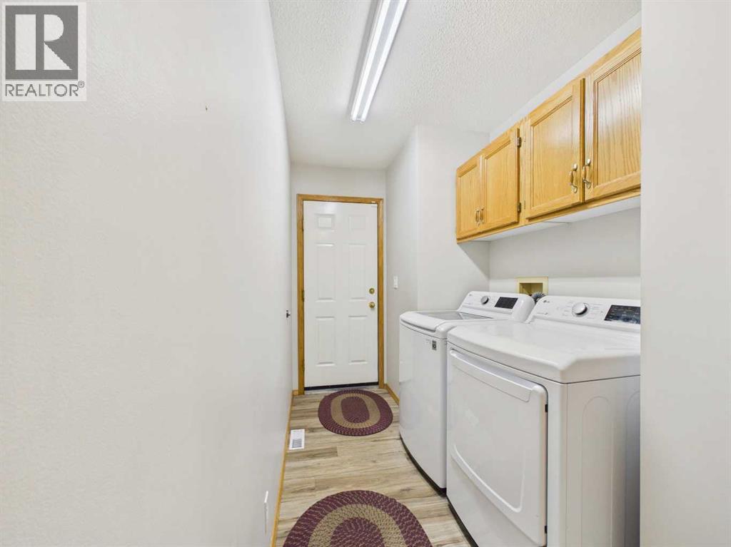 Listing photo – 13 Dunn Close, Red Deer