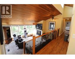 4pc Bathroom - 3702 9th Avenue, Castlegar, BC V1N3T2 Photo 7