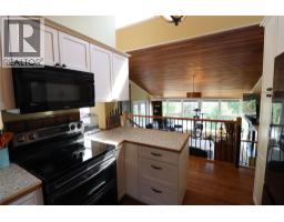 Dining room - 3702 9th Avenue, Castlegar, BC V1N3T2 Photo 12