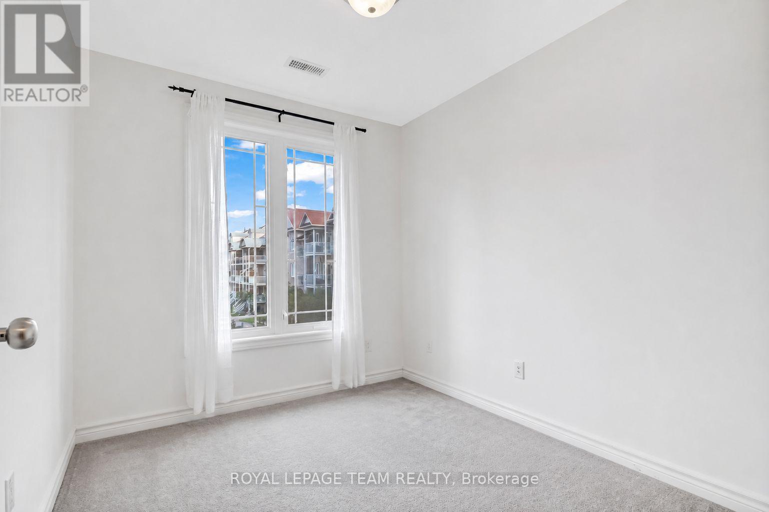 3 Bed, 2 Bath House for Sale in Ottawa – 6 – 200 PASEO PRIVATE, Ottawa – MLS# X13750650 - Image 26