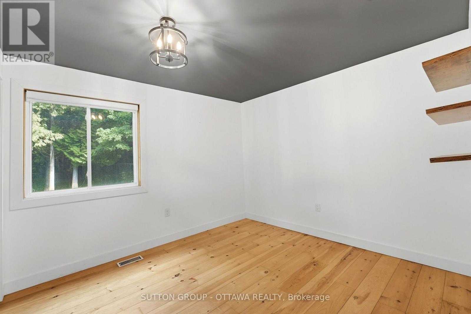1715 CARSONBY ROAD E - Image 24