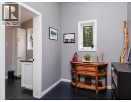 25 Blaker Place, Whitehorse, YT Y1A6R9 Photo 12