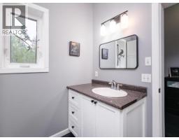 25 Blaker Place, Whitehorse, YT Y1A6R9 Photo 13