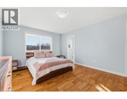 23 Doon Creek Street, Kitchener, ON N2R0B4 Photo 12