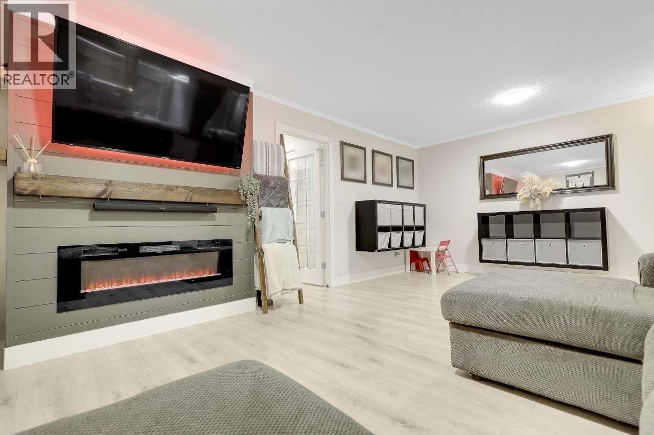 Property for sale at 6 20941 CAMWOOD AVENUE
