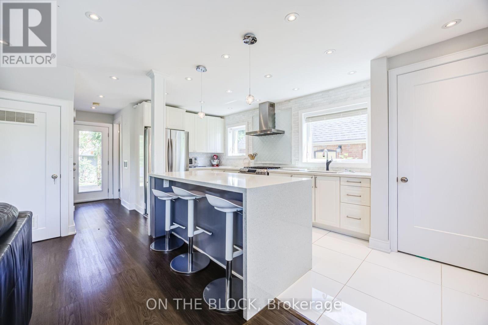Photo of 122 Allenby Avenue