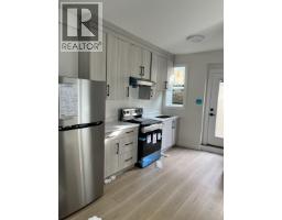 1 Bed Suite 7542 Lindrick Court, Burnaby, BC V5A3Y5 Photo 8