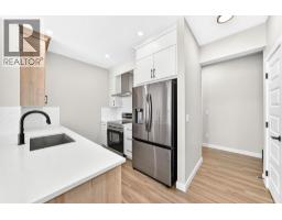 1069 Bayview Crescent SW - photo 8