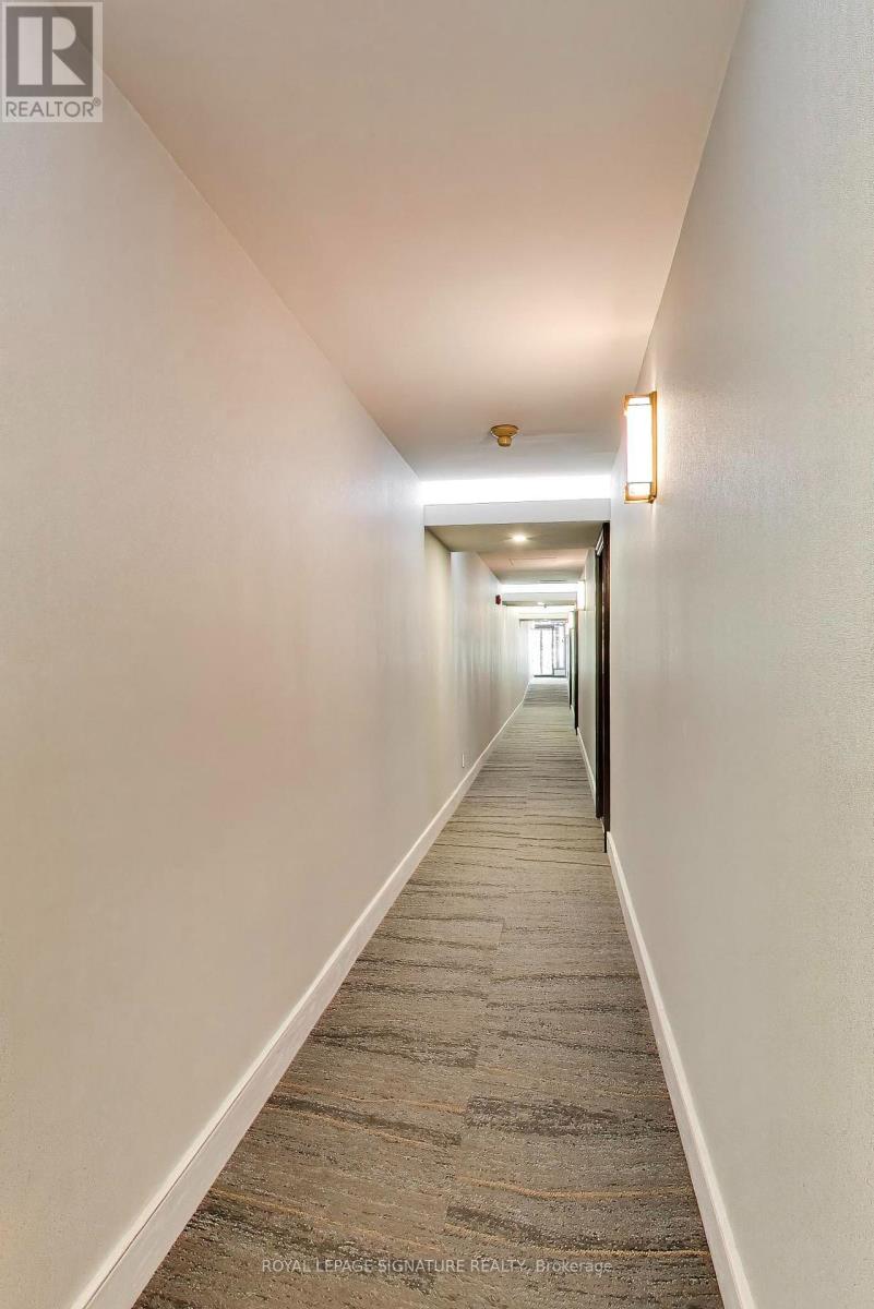 #TH5 11 Broadway Avenue, Toronto (Mount Pleasant West), Ontario, M4P1T7, Toronto (Mount Pleasant West), Ontario — photo 4 of 5