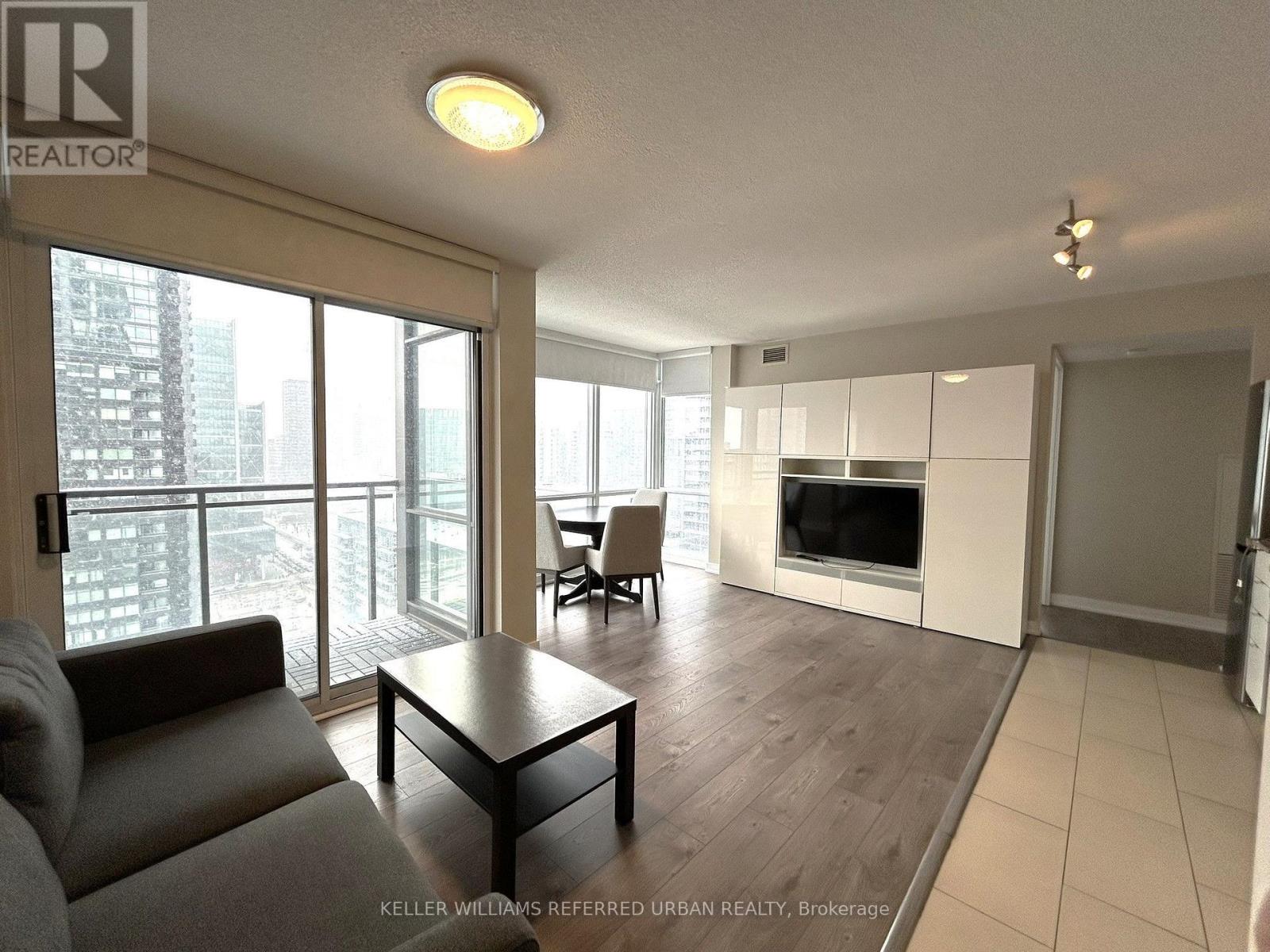 #2906 15 Fort York Boulevard, Toronto (Waterfront Communities), Ontario, L1G3J5, Toronto (Waterfront Communities), Ontario — photo 2 of 5