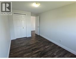 105 Activa Avenue, Kitchener, ON N2E2T3 Photo 24