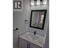 Kitchen - 105 Activa Avenue, Kitchener, ON N2E2T3 Photo 8