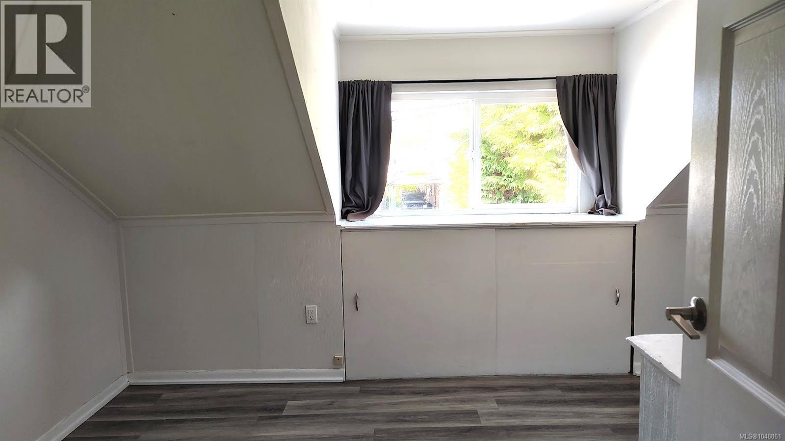 2884 Anderson Ave - 12