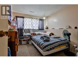 1717 St Edward Boulevard N, Lethbridge, AB T1H1X2 Photo 24