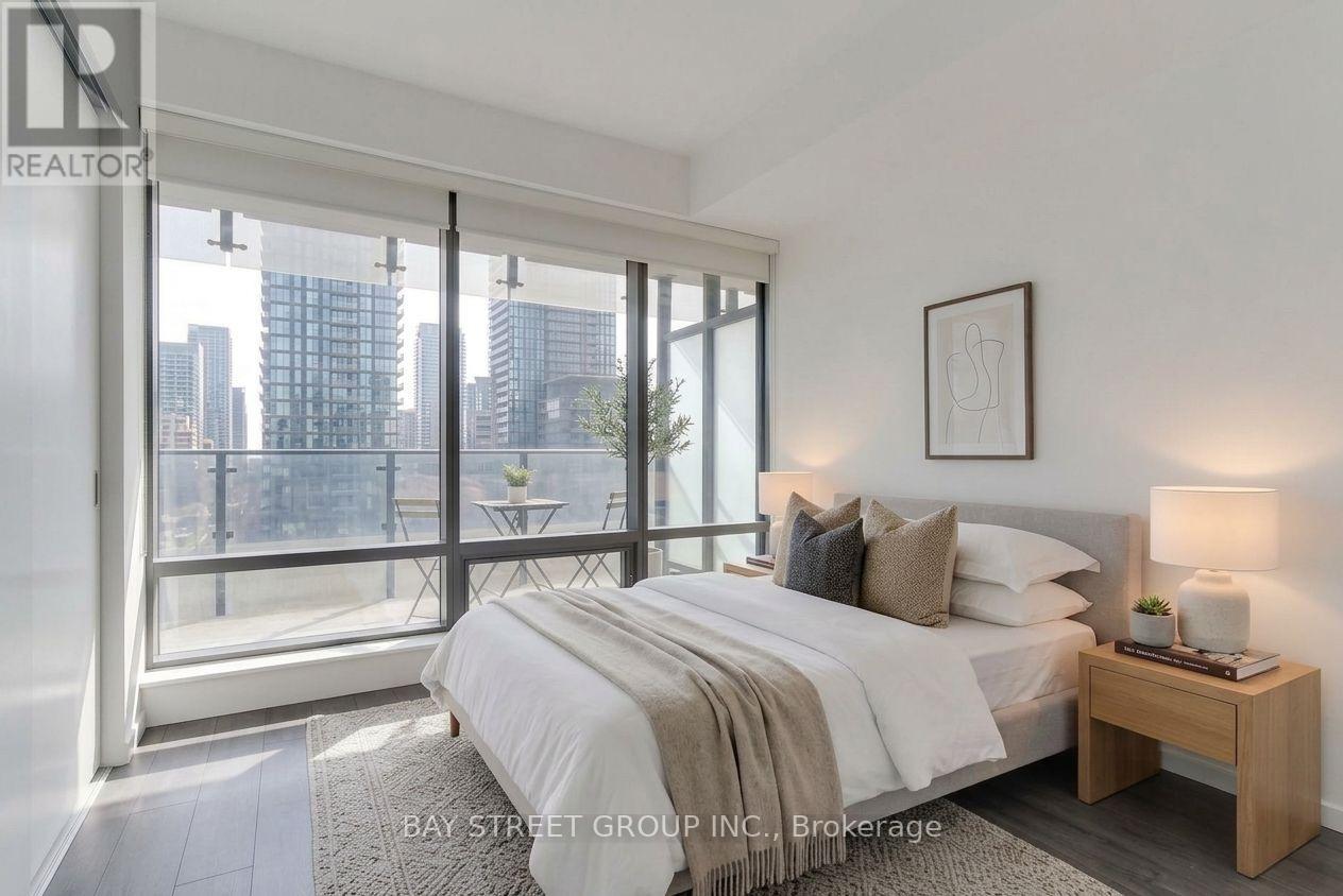 #1511 5 ST JOSEPH STREET - 16