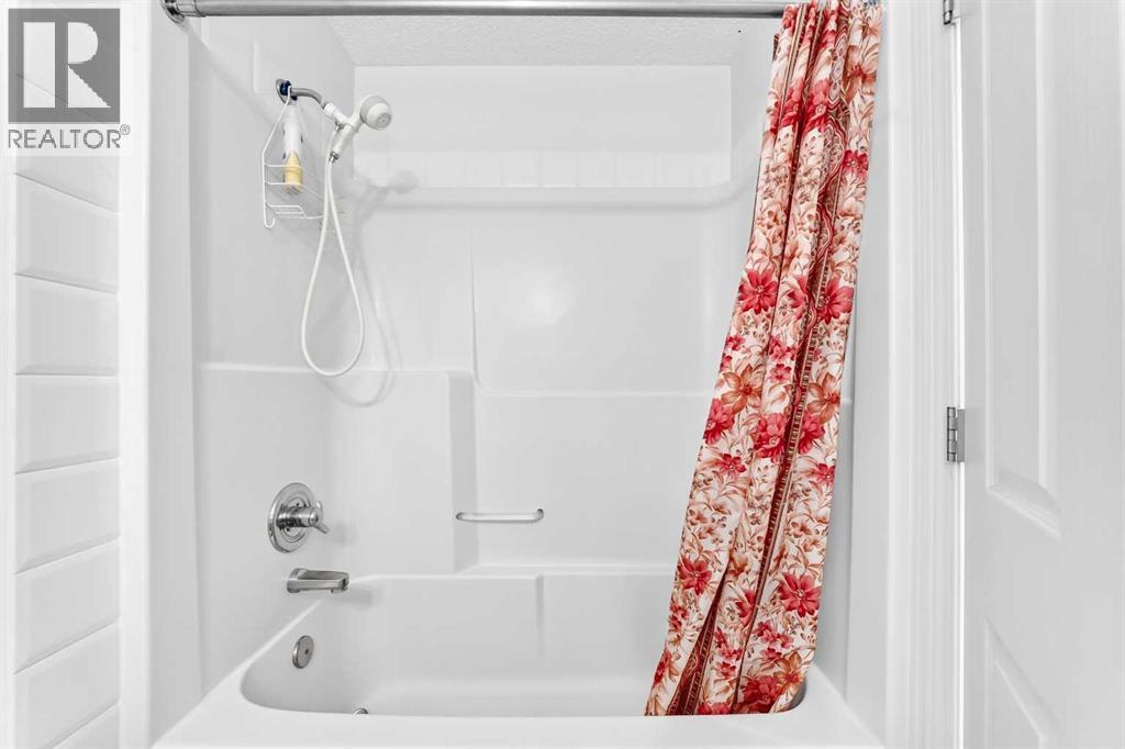 207 Bridlewood Road SW - 19