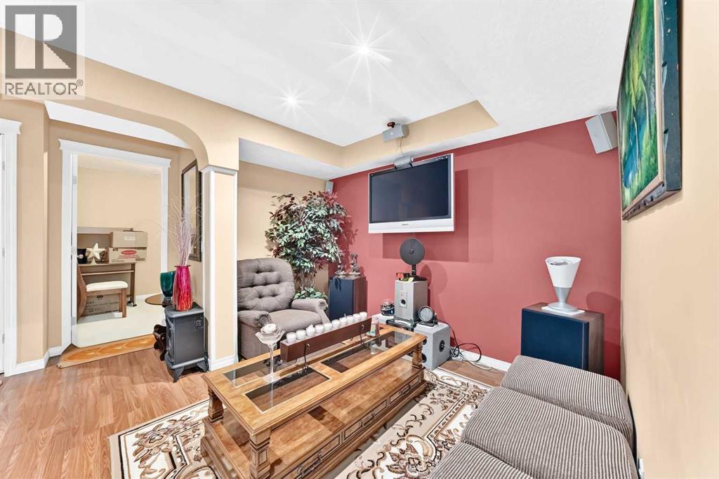 207 Bridlewood Road SW - 26