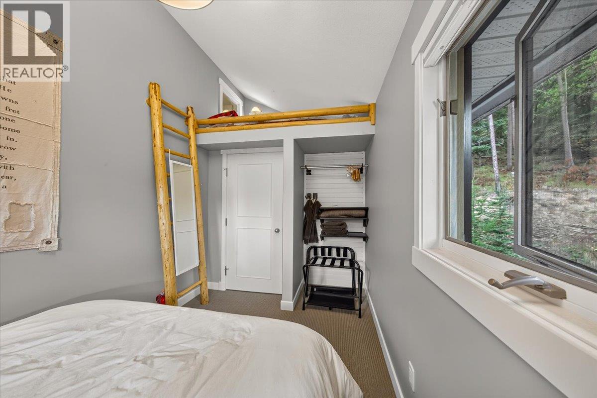 1941 GREYWOLF Drive - Image 34
