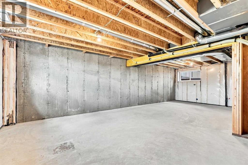 Listing photo – 204 Cambridge Way, Sylvan Lake