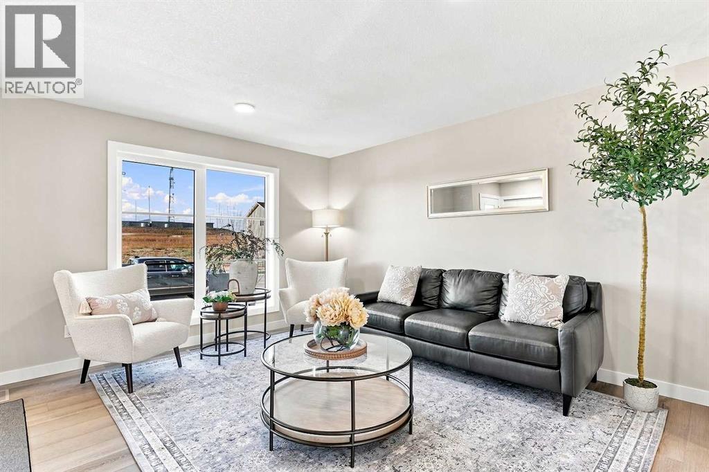 Listing photo – 204 Cambridge Way, Sylvan Lake