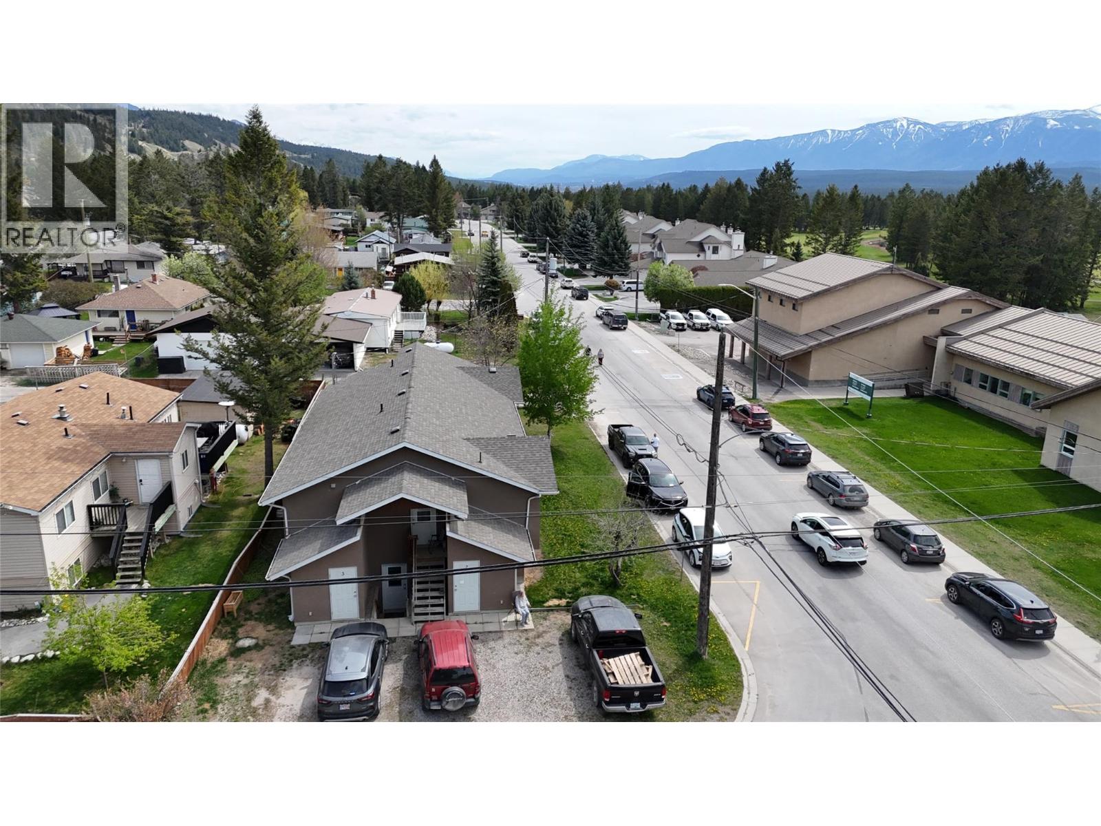7506 COLUMBIA Avenue, Radium Hot Springs