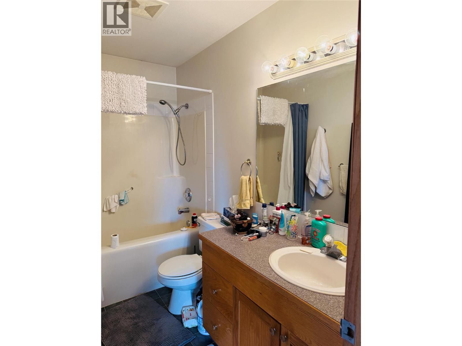 7506 COLUMBIA Avenue, Radium Hot Springs