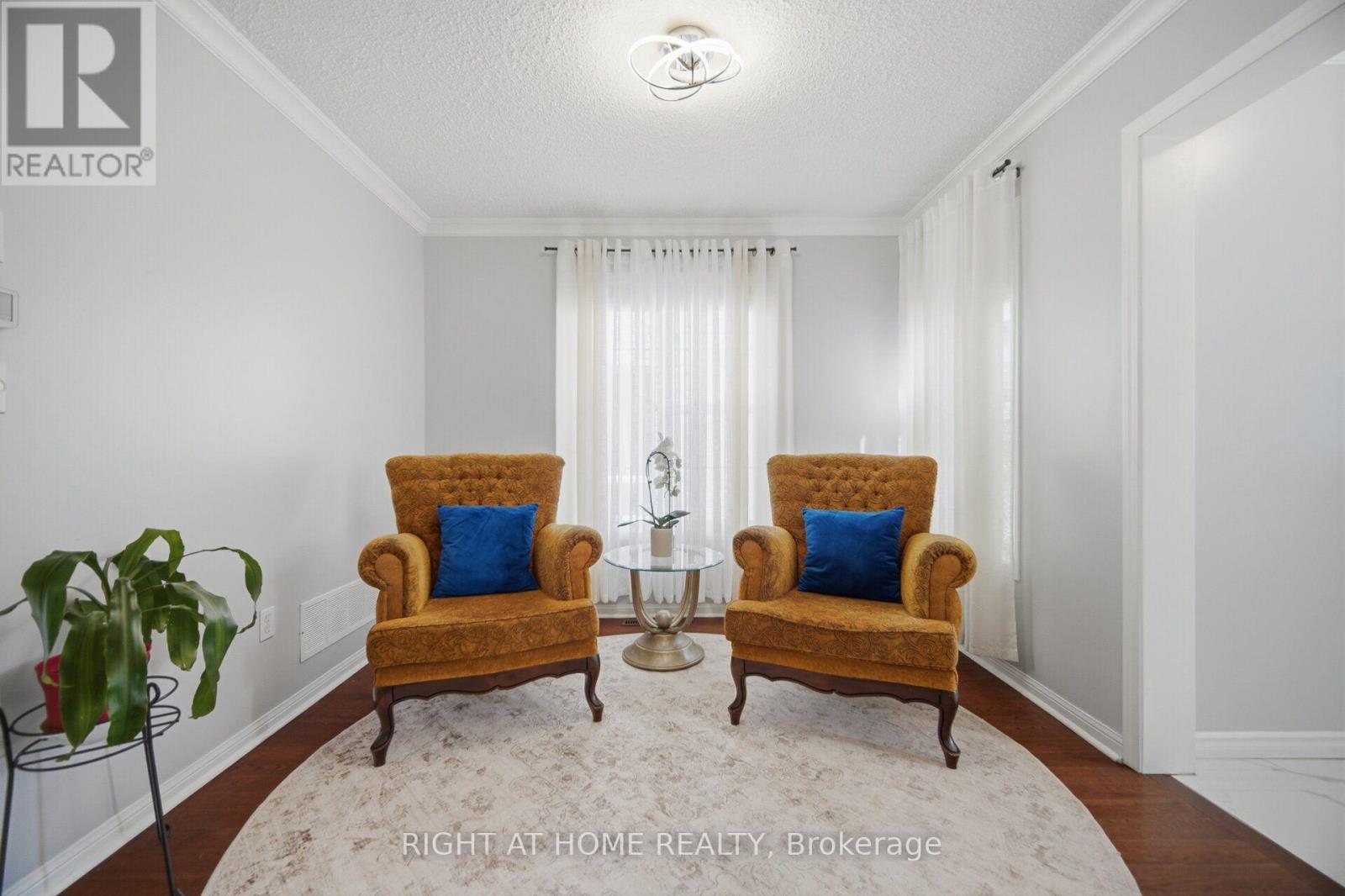 475 COLLIS COURT - 7