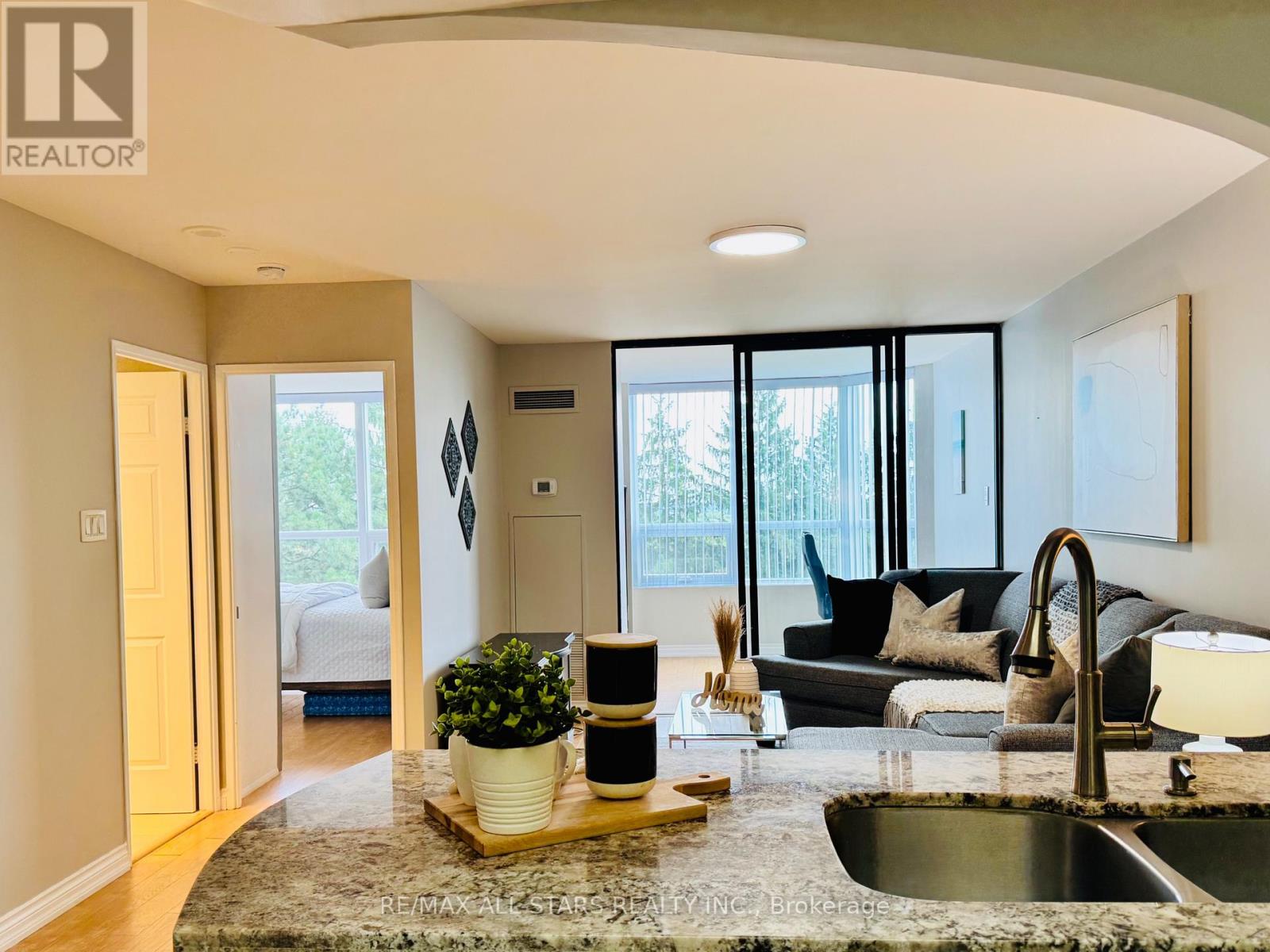 402 - 7601 BATHURST STREET, Vaughan (Crestwood-Springfarm-Yorkhill) — photo 8