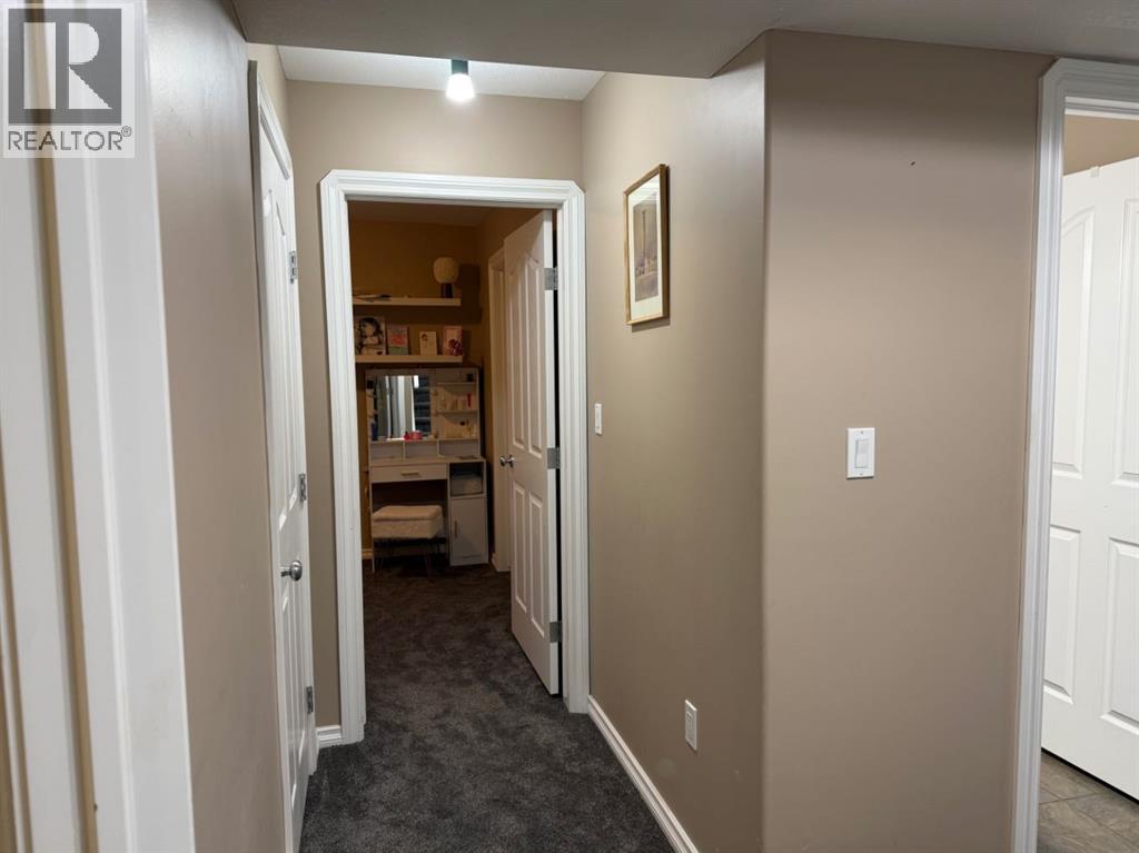 5227 15 Street - 37