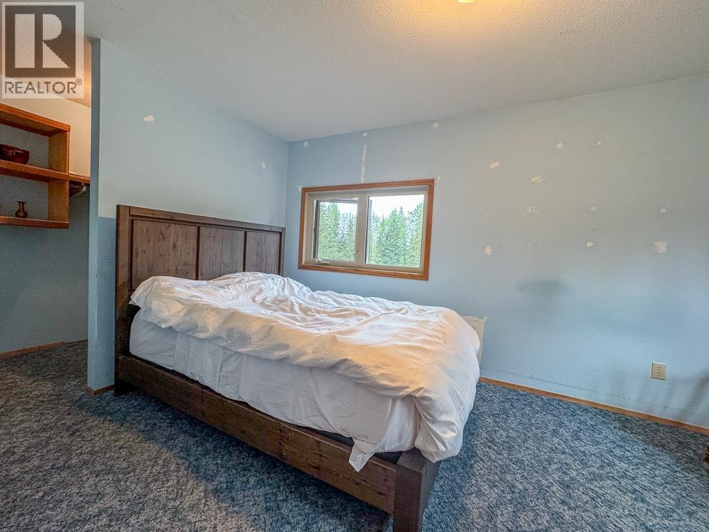 1705 MILLAR Road, Smithers