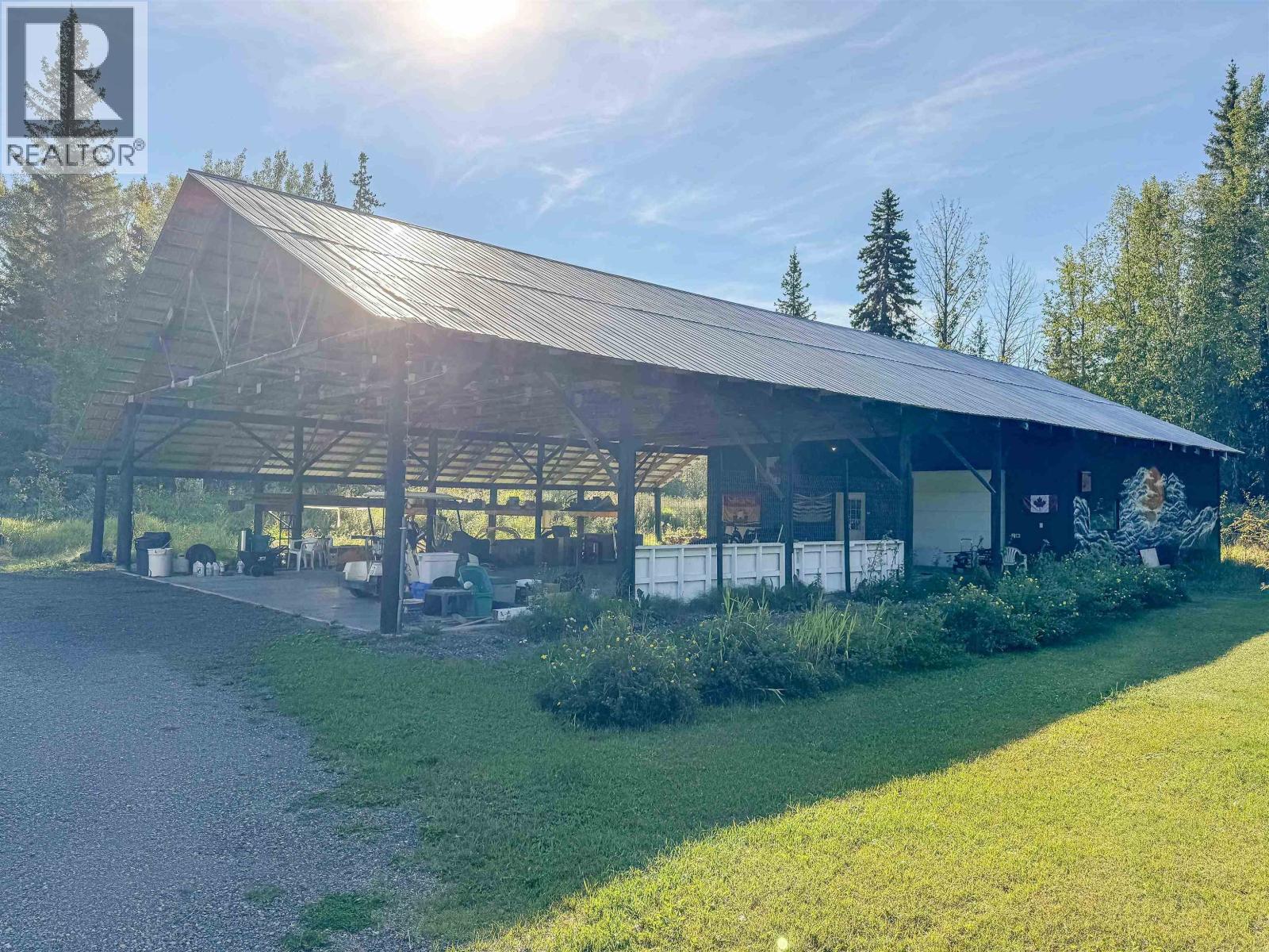 1705 MILLAR Road, Smithers
