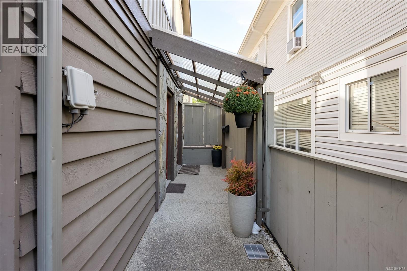1 132 Michigan St, Victoria
