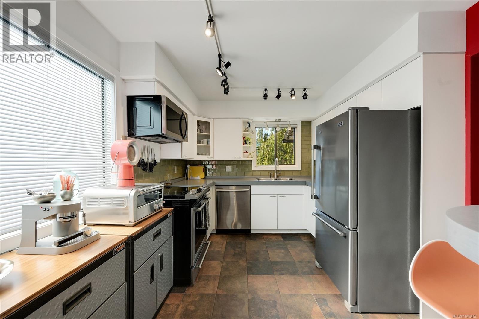 1 132 Michigan St, Victoria