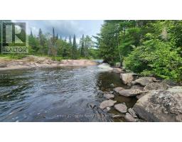 1241 Koshlong Lake Road, Dysart Et Al, ON K0M1S0 Photo 18